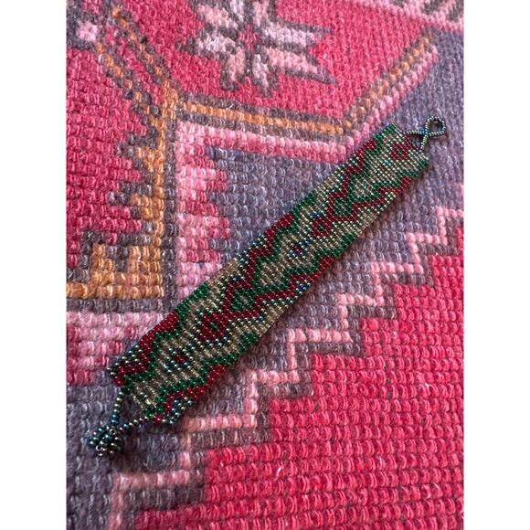 Multicolor Wide Seedbead Braceled Green Red Gold - Picture 5 of 7
